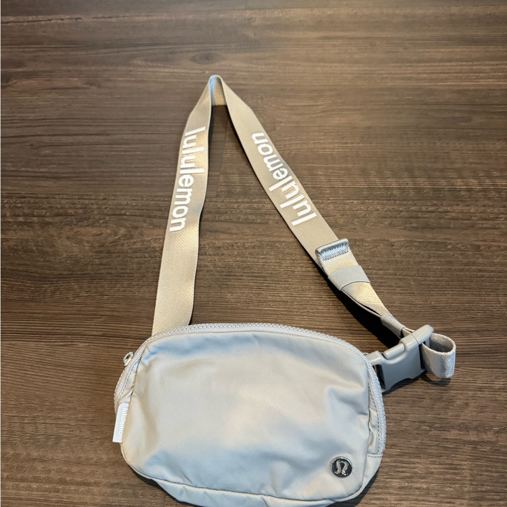 Lululemon *limited edition* belt bag